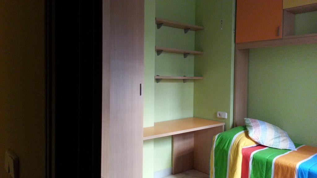 Duplex Donkey Parking Apartment Sevilla Bagian luar foto